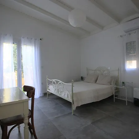 度假居 Brand New House With Garden, Next To The Beach *