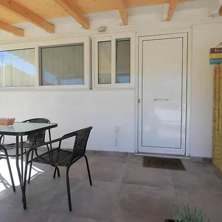 Brand New House With Garden, Next To The Beach Сasa de vacaciones